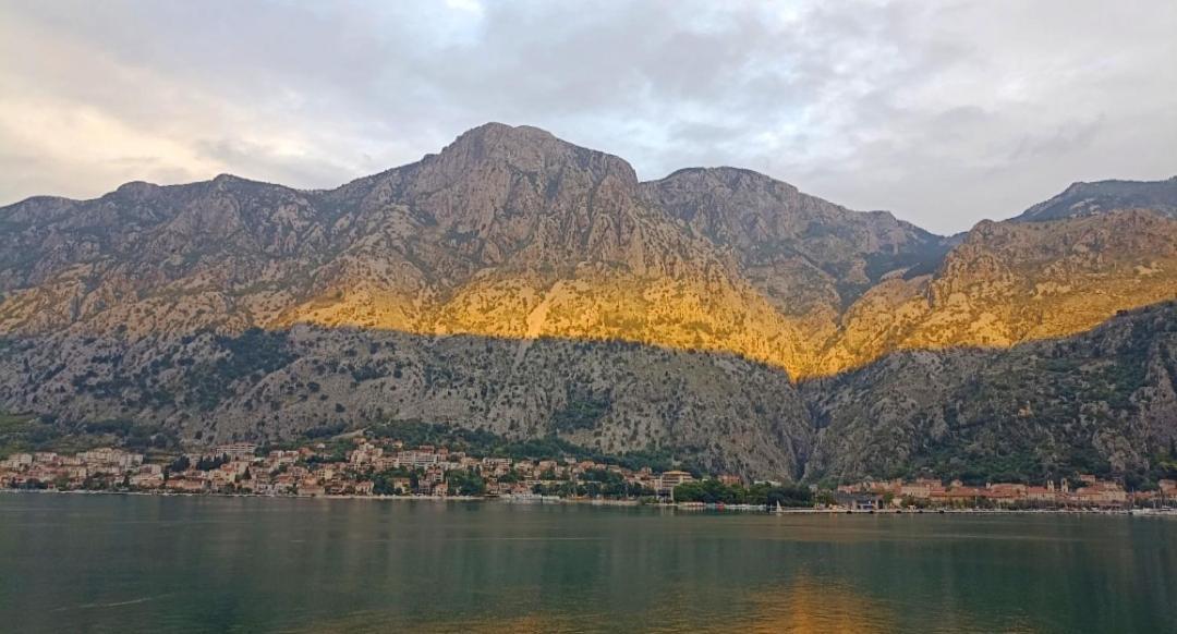 Apartment Kotor Zewnętrze zdjęcie